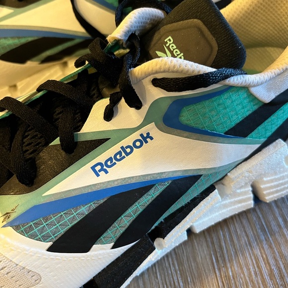 Reebok Men’s FloatZig 1 Shoes Sz(11) White/Black/Mint 100206594 no box pre own - Picture 6 of 10
